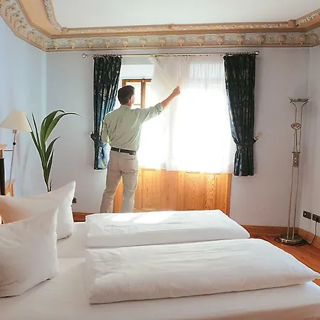 Raabe Hotel 3*